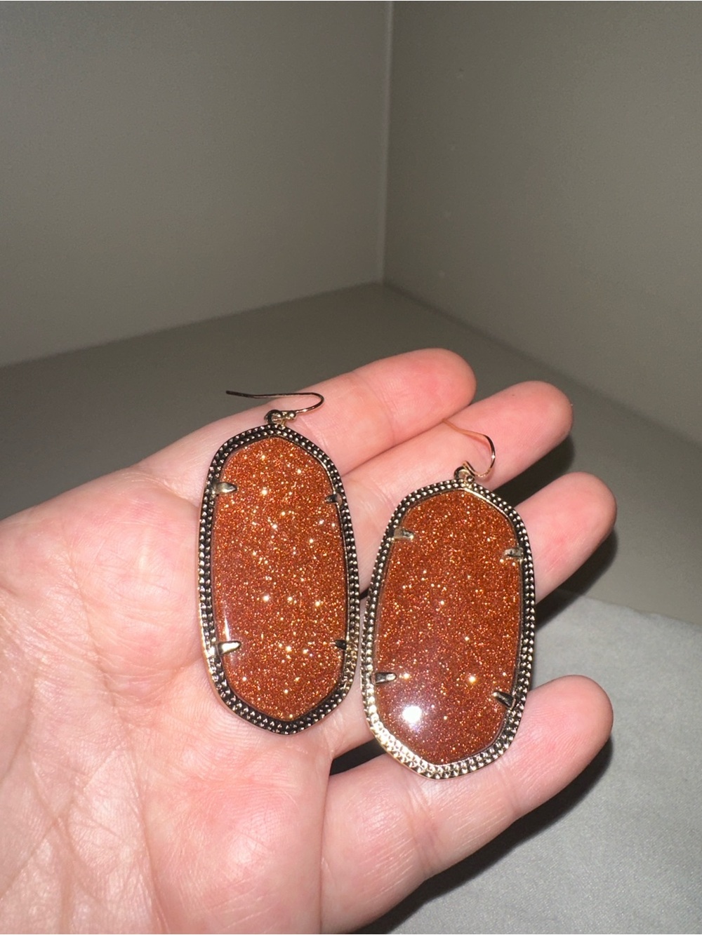 “Vintage” Kendra Scott Danielle Drop Earrings - NEW